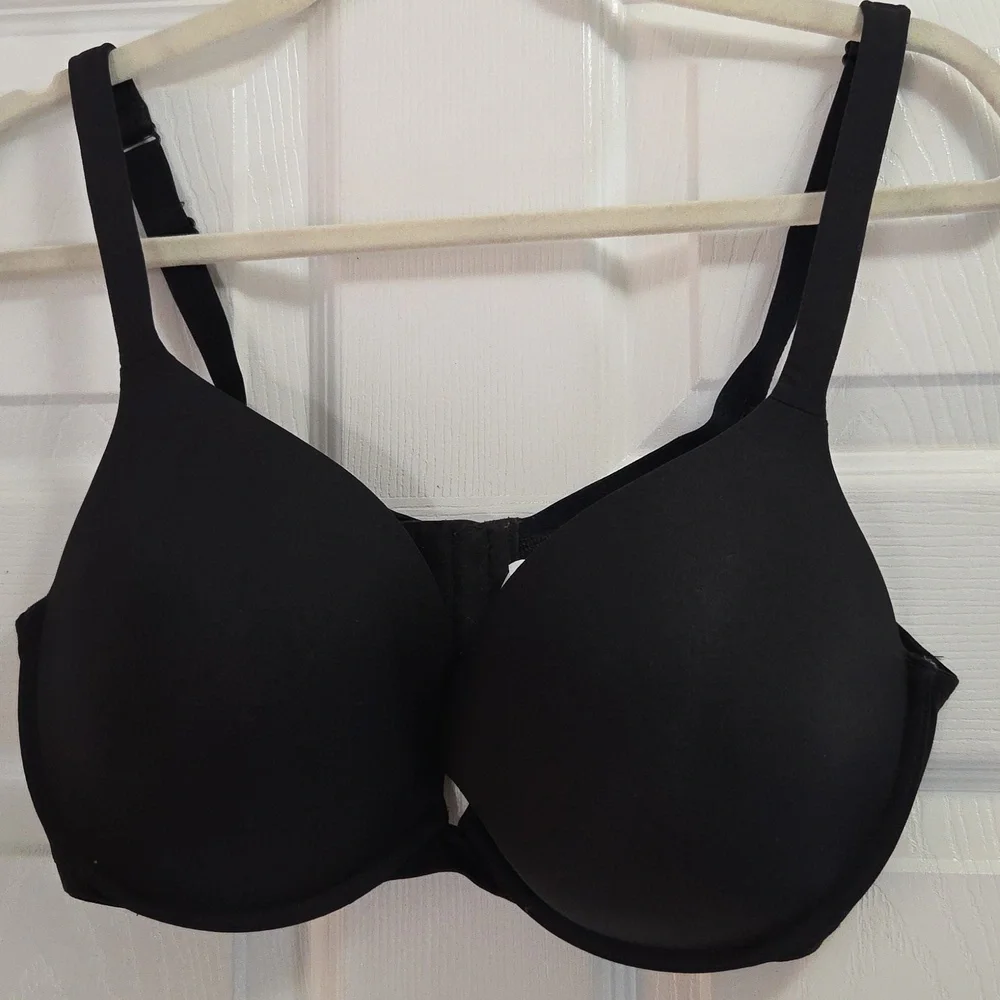 Lace Beige and Black Bra Bundle - 38DDD